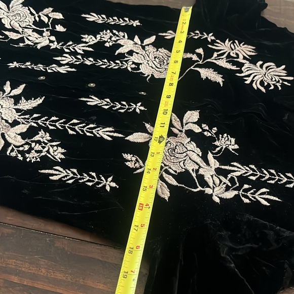 JOHNNY WAS Western Velvet Top - Picture 13 of 16